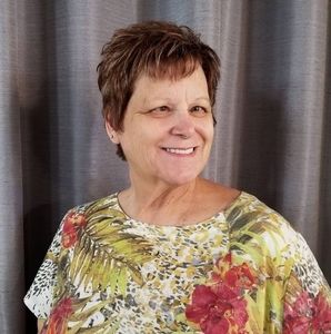 Meet your Posher, Lynne